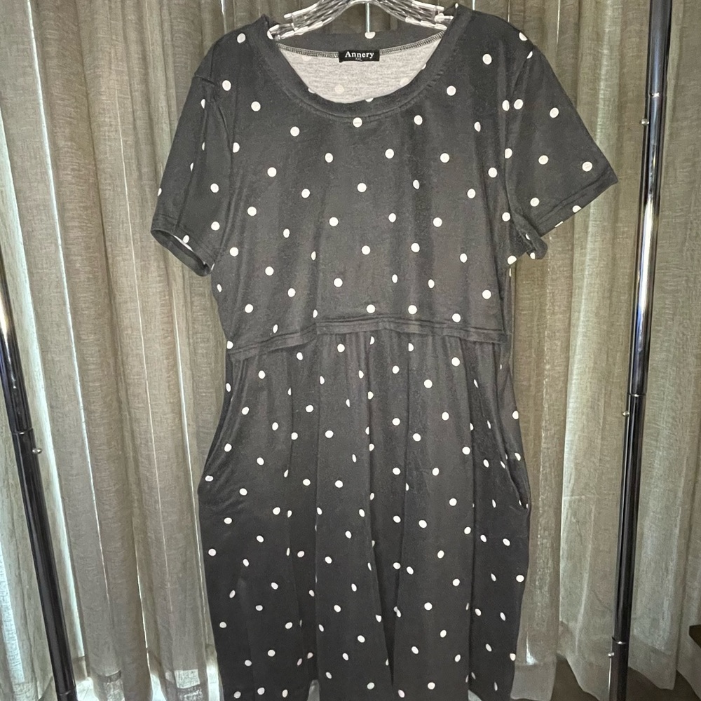 Annery- XX-Large Black Dress w/ White Polk-a-Dots